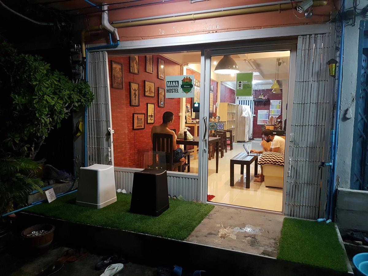 Mana Hostel Bangkok Exteriör bild